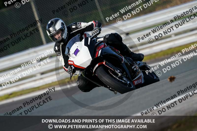 anglesey;brands hatch;cadwell park;croft;donington park;enduro digital images;event digital images;eventdigitalimages;mallory;no limits;oulton park;peter wileman photography;racing digital images;silverstone;snetterton;trackday digital images;trackday photos;vmcc banbury run;welsh 2 day enduro